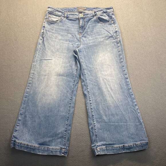 Torrid Womens Size 18R Mid Rise Wide Leg Vintage Stretch Blue Jeans,modified - Picture 1 of 16